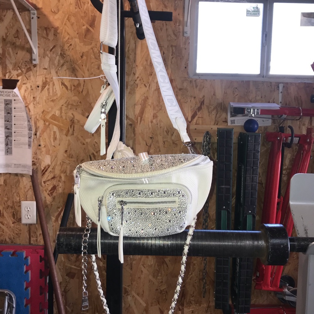 Steve Madden White and Silver Crossbody Bag